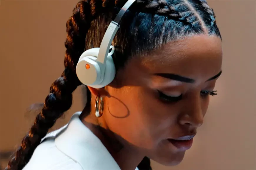 Defunc MONDO On-Ear – беспроводные наушники в стиле Sony Walkman