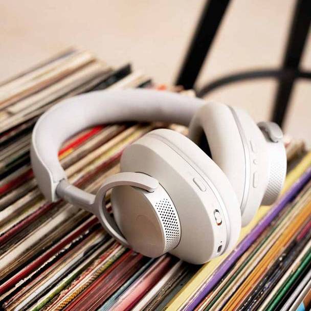 «Специальное издание» наушников CAMBRIDGE AUDIO