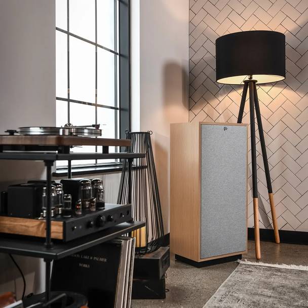 KLIPSCH перекрасила «Наследие»