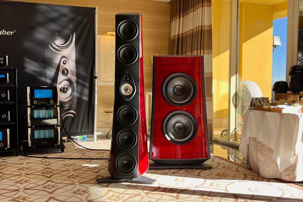 sonus-faber-suprema-speakers-ces-2024-demo-03.jpg