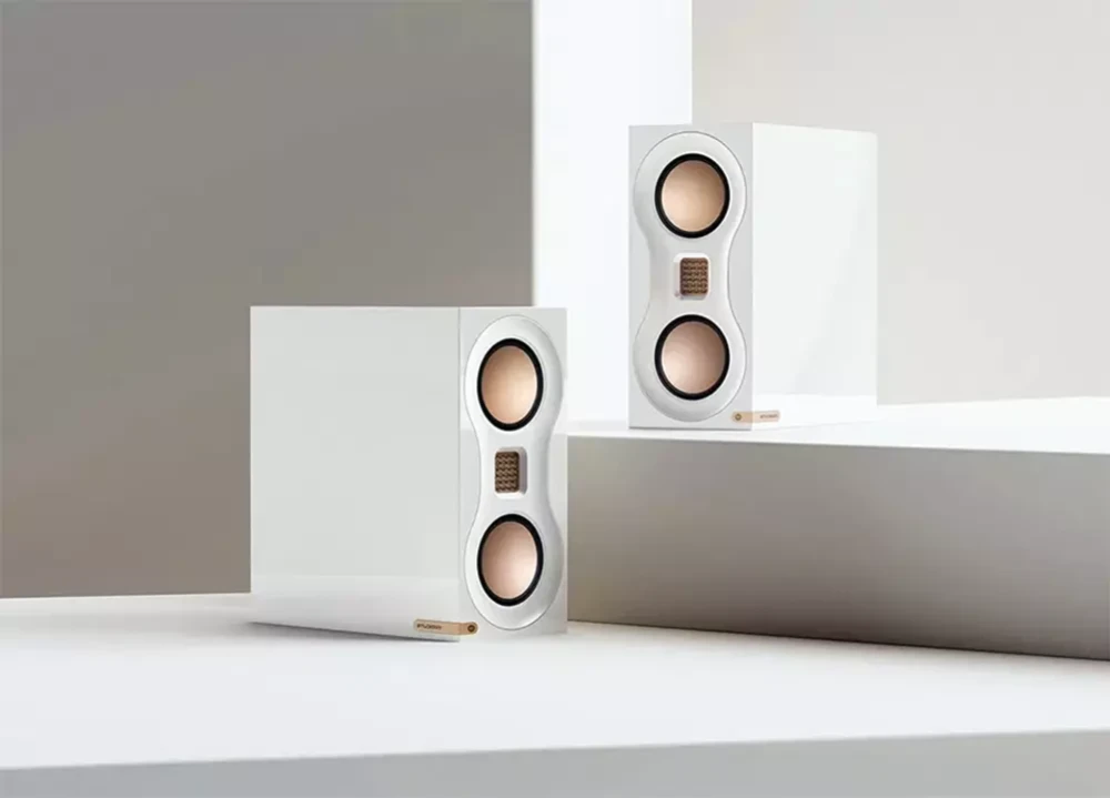 Акустические системы Monitor Audio Studio 89 теперь предлагаются белом рояльном лаке