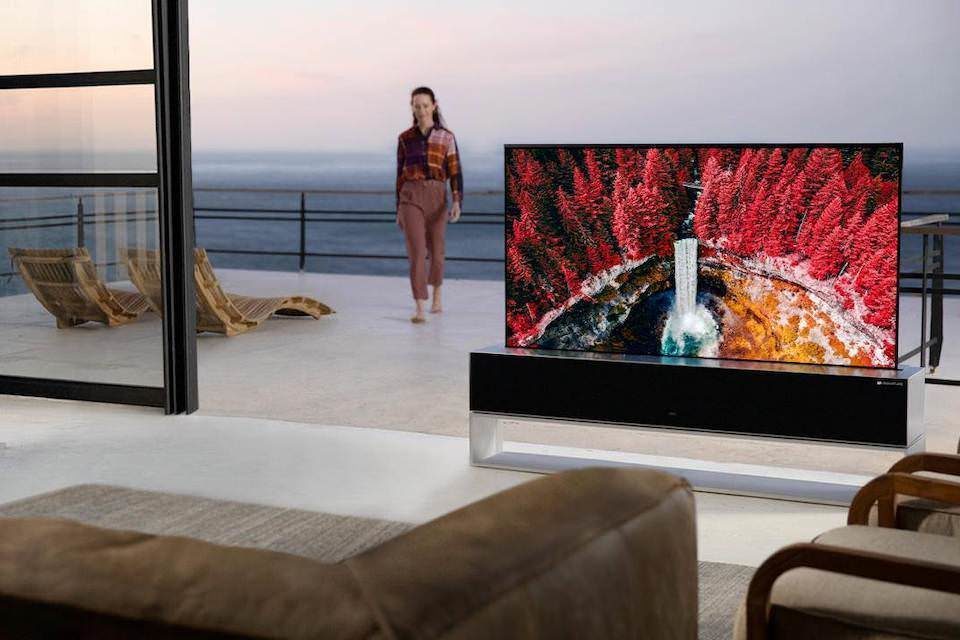 Раздвижной телевизор LG OLED R наконец-то поступил в продажу