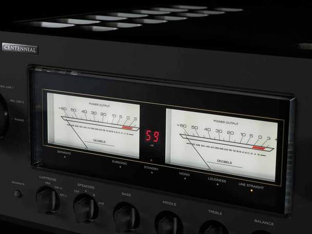 LUXMAN почернел к 100-летию