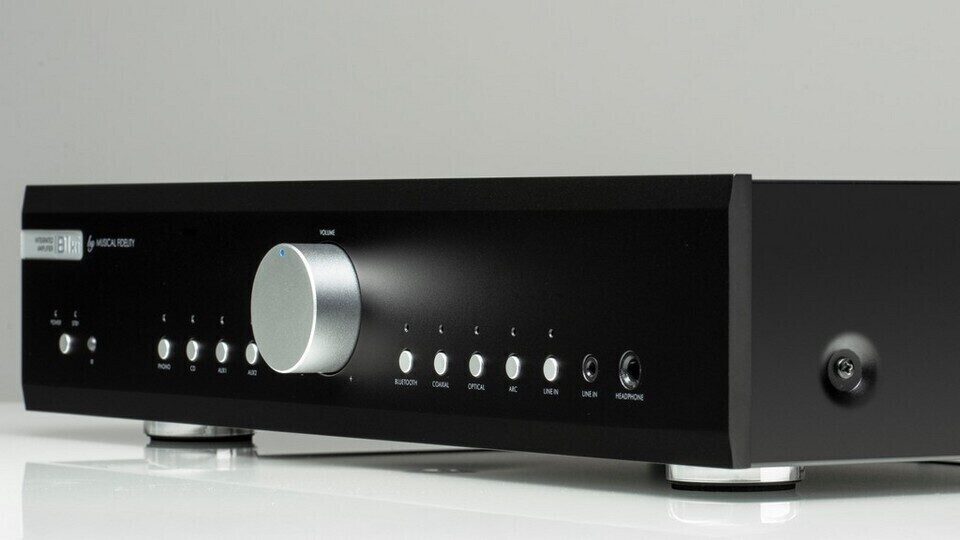 Musical Fidelity добавила в младшую серию B интегральник B1xi