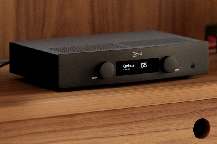 Универсальный Hegel: усилитель-стример H150 