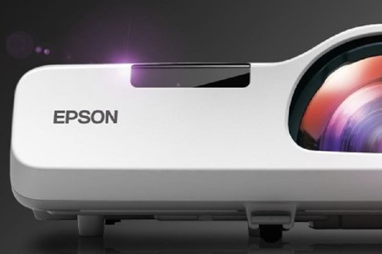 Epson судится с производителями проекторов
