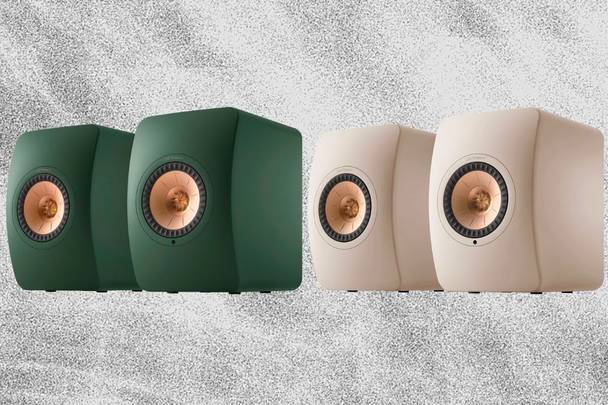 KEF привлекает внимание новыми цветами