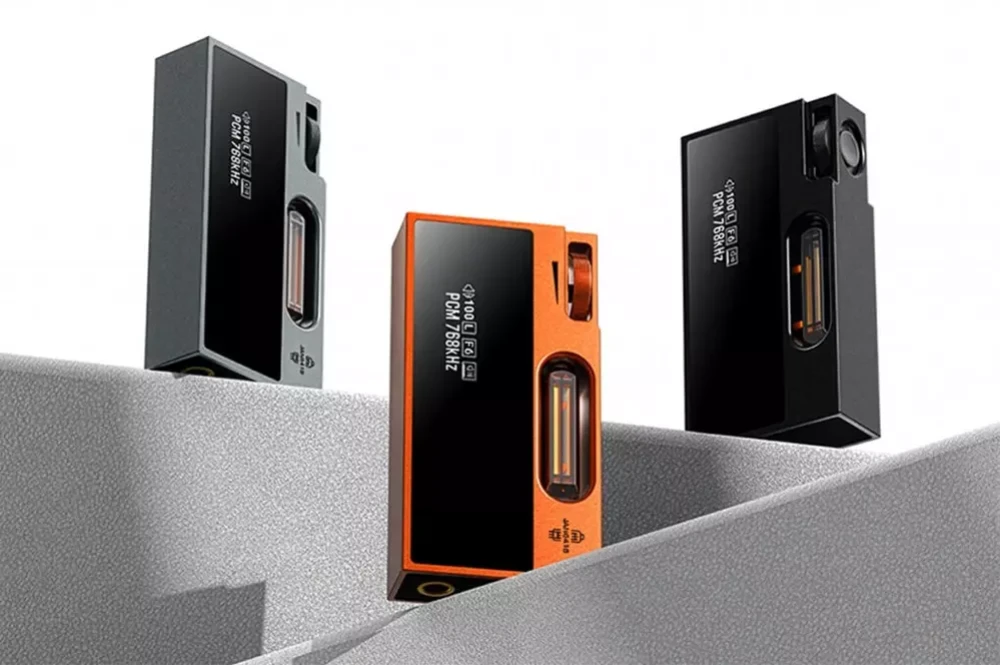 Shanling UA7 – портативный ЦАП с ламповым усилителем для наушников