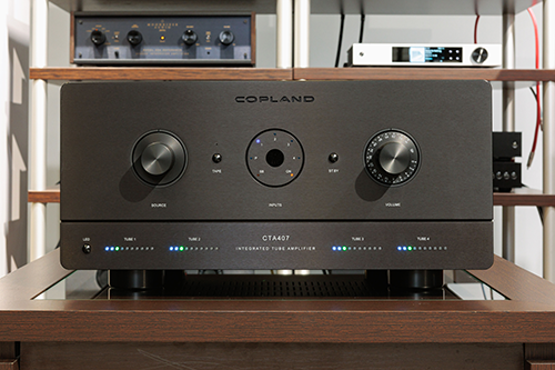 Мастер музыкальных перевоплощений: Copland CTA407