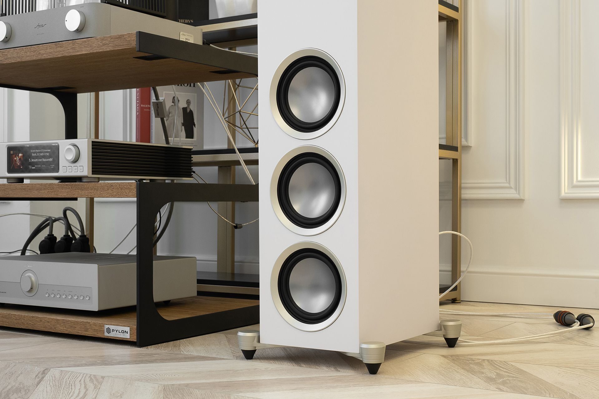 Тест напольной акустики MartinLogan Motion Foundation F1: вдохновленные хайэндом