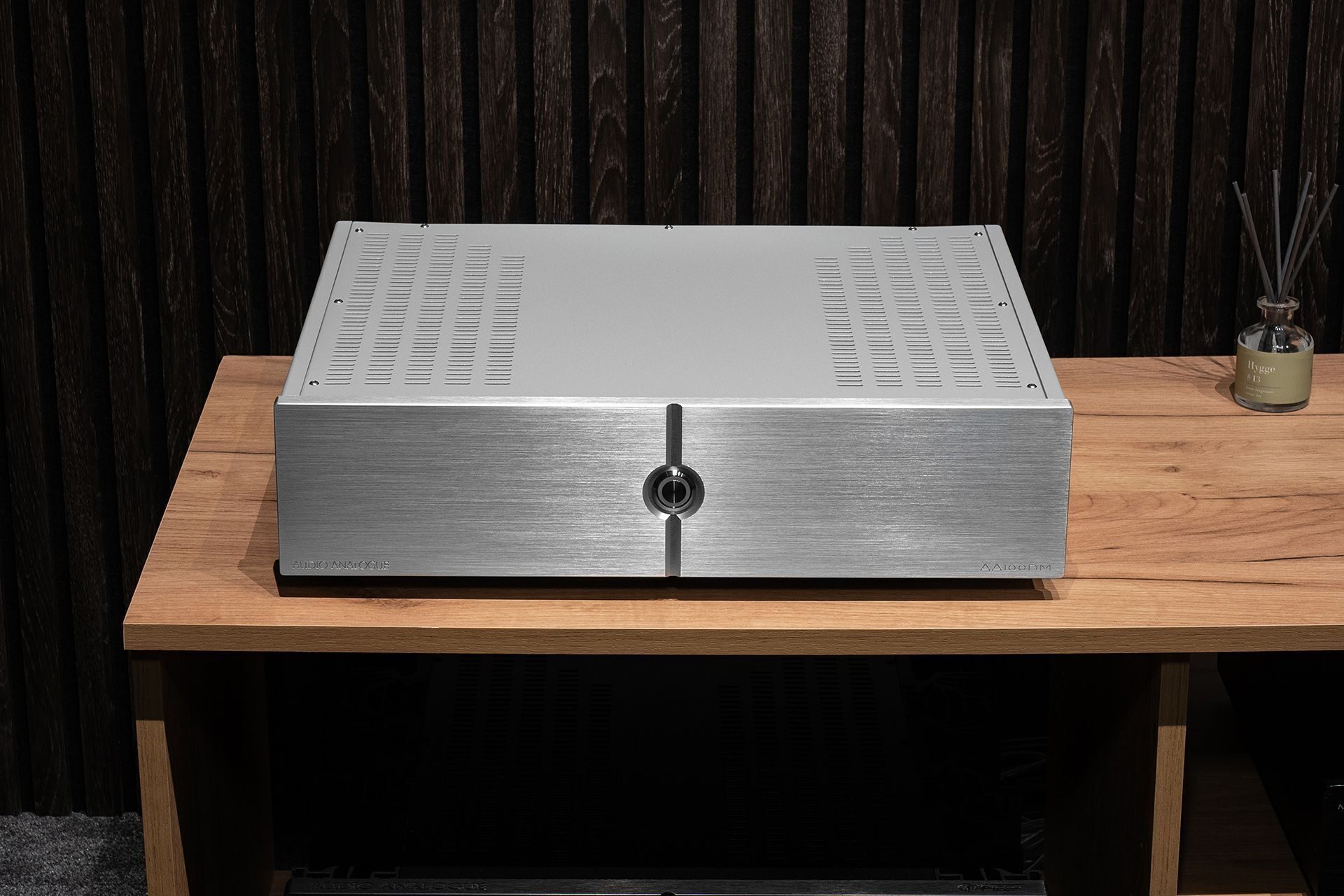 Тест усилителя мощности Audio Analogue AA100DM: нейтральность по-итальянски