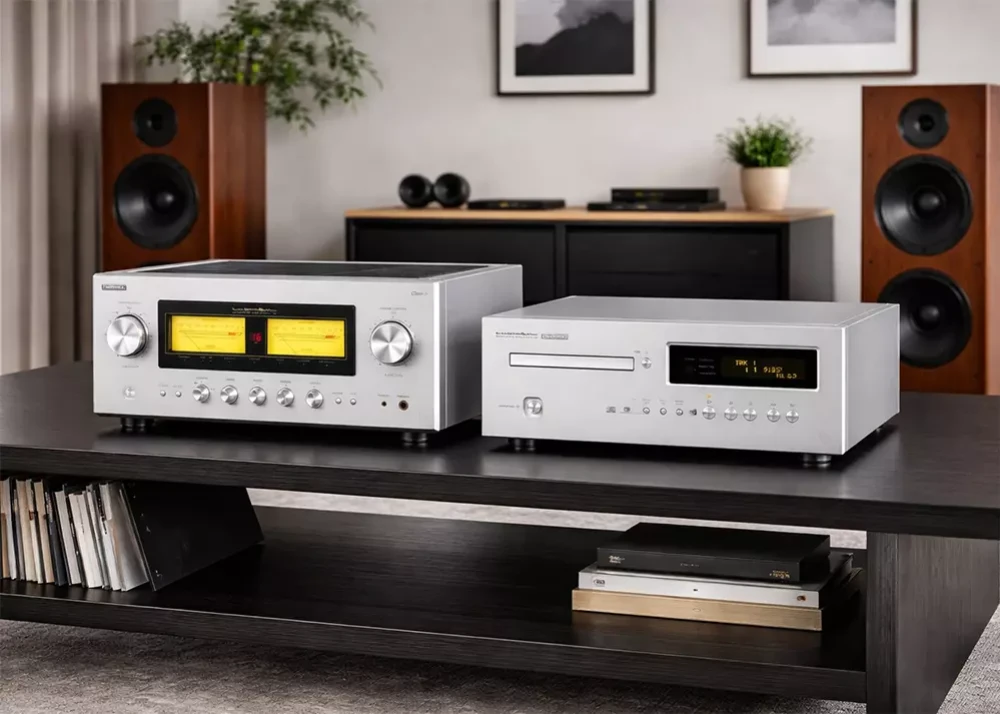 Luxman D-100c и L-100c – SACD/CD-проигрыватель и интегральный усилитель со стрелочками
