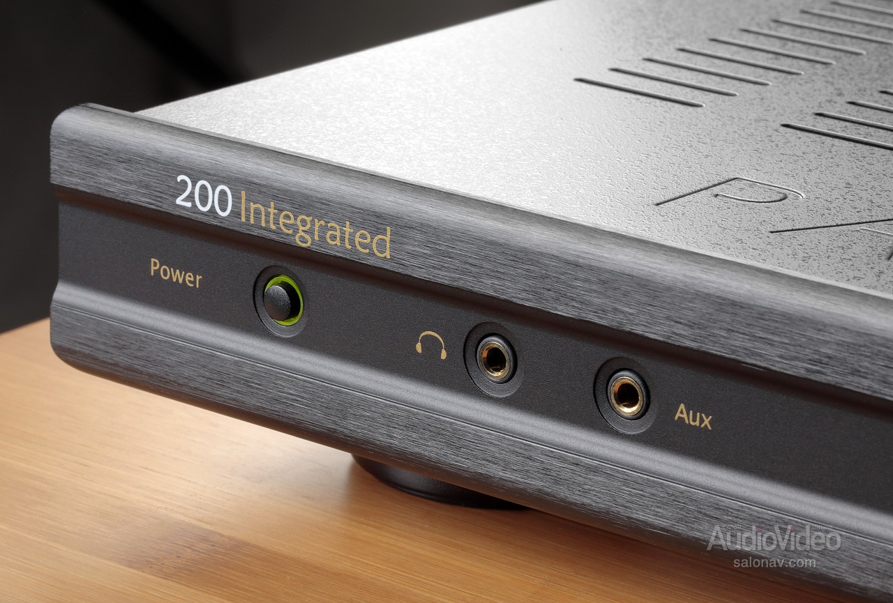 Интегральный усилитель Parasound New Classic 200 Integrated