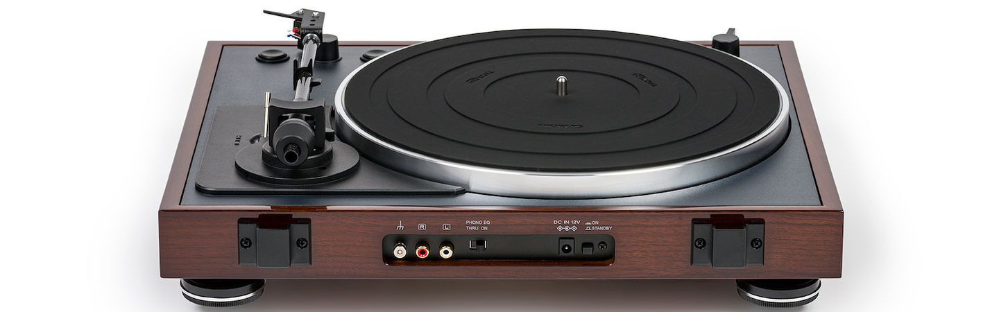 Thorens представила полностью автоматический  LP-проигрыватель с карбоновым тонармом TD 102 A