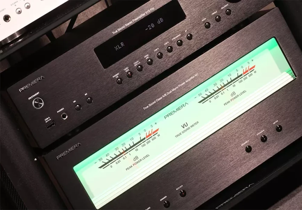 Premiera обновила прошивки предусилителя X1S PRO и усилителя мощности M1