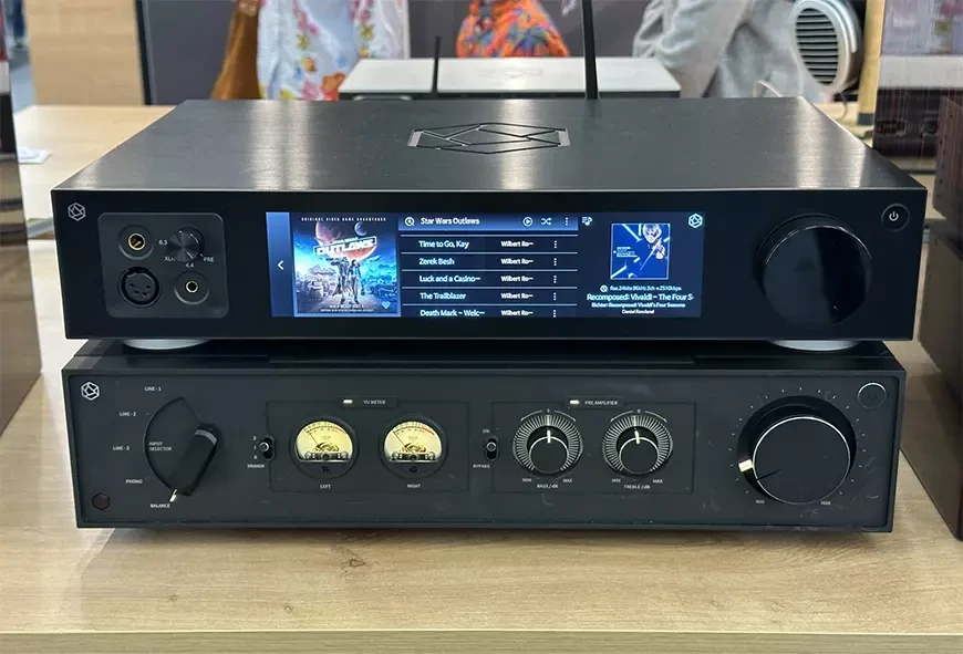 HiFi Rose RS451 – музыкальный стример с усилителем для наушников