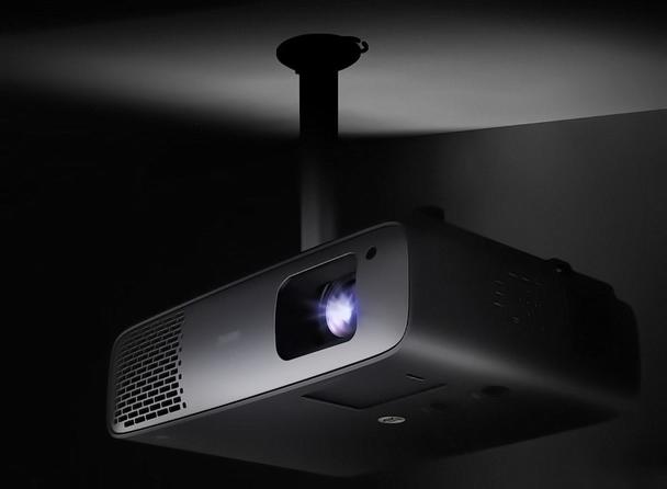 Домашний видеопроектор BENQ с источником света 4LED