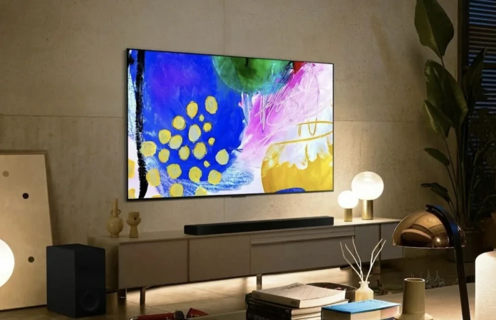 Продажи телевизоров падают, но Samsung продолжает быть лидером