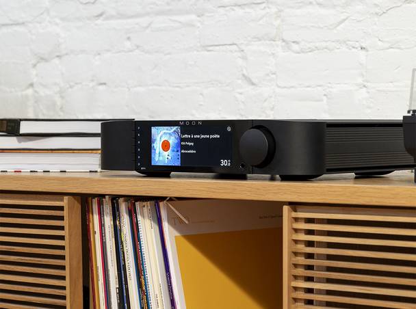 У SIMAUDIO — «новолуние»