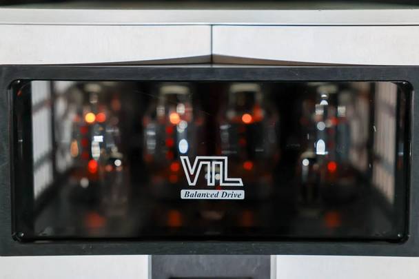 Еще один ламповый моноблок VTL