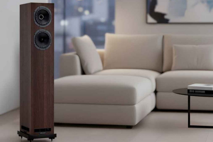 Новые напольники Fyne Audio с драйверами IsoFlare