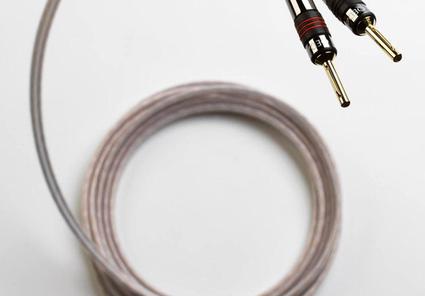 QED отмечает 40-летний юбилей выпуском нового акустического кабеля Ruby Anniversary
