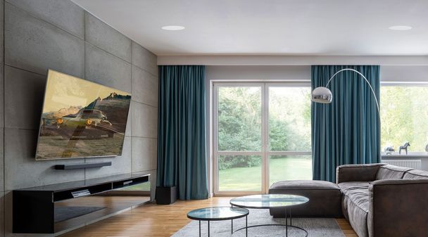 Потолочная акустикам MONITOR AUDIO излучает прицельно