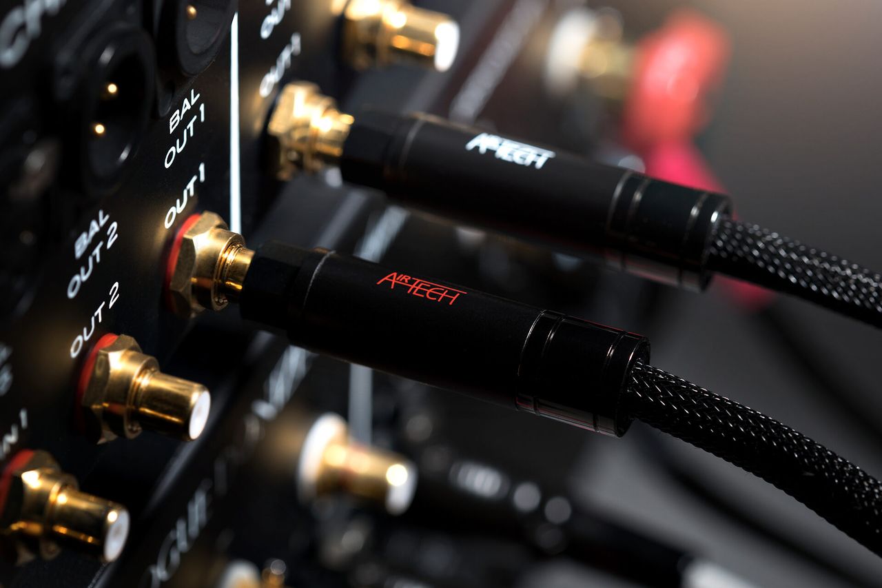 AIRTECH: куда ведут кабели