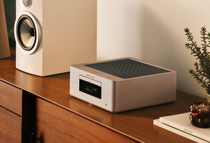 Компактный усилитель Marantz со стримингом