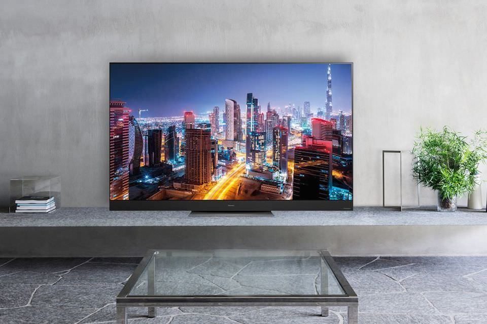 Panasonic показала флагманский телевизор HZ2000 4K OLED с панелью Master HDR OLED Professional Edition