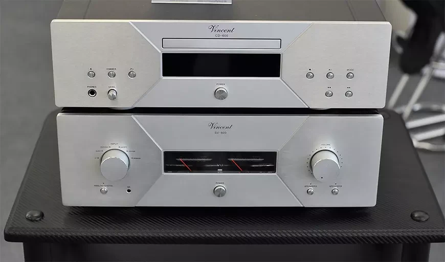 Vincent CD-600 и SV-600 – проигрыватель компакт-дисков и интегральный усилитель из Германии
