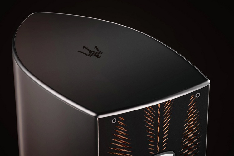 SonusFaber_Amati_Folgore_Limited_Edition_02.jpg