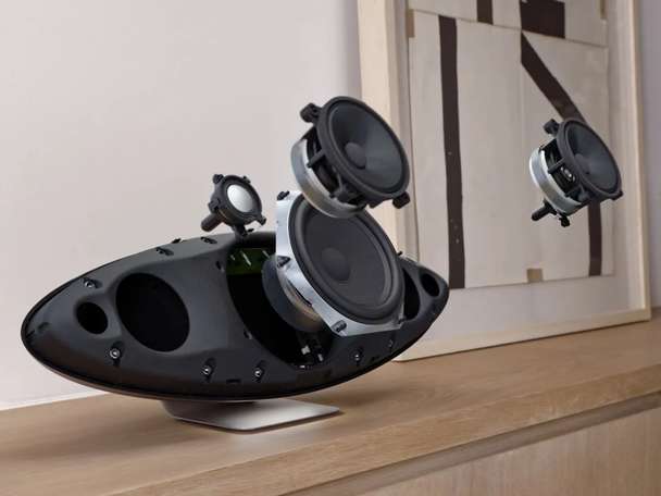 Bowers_Wilkins_NEWAnimatedFeatures_1-min.jpg