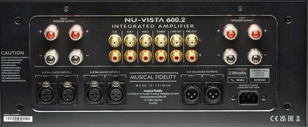 Musical_Fidelity_NuVista-600.2-Black-back-no-Shaddow_.jpg