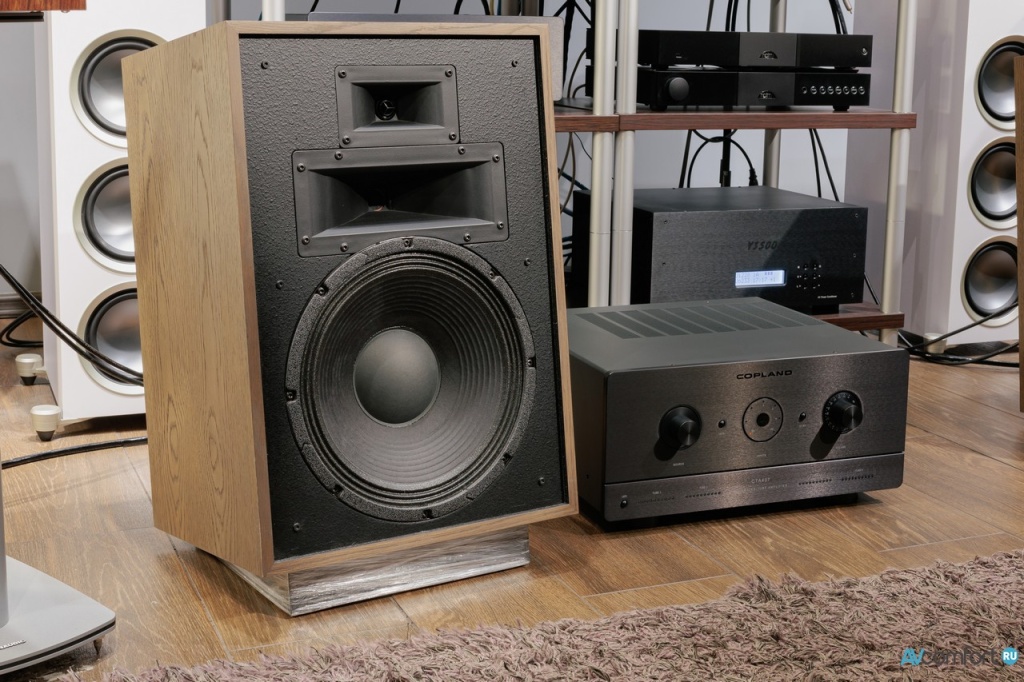 Интегральный усилитель Copland CTA407 в AVComfort.ru
