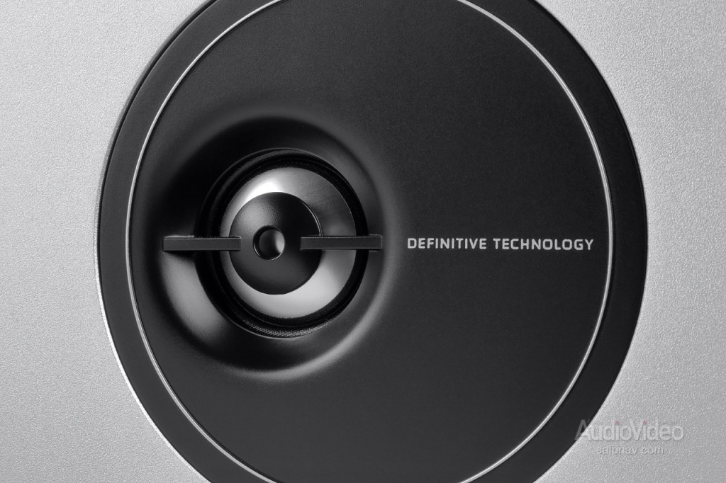 Definitive_Technology_Demand_D7-Descend_DN8_09.jpg