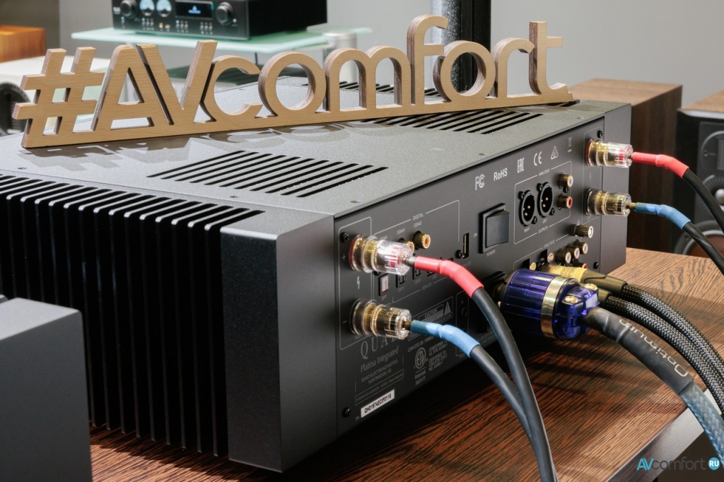 Интегральный усилитель Quad Platina Integrated и cетевой проигрыватель Quad Platina Stream в AVComfort
